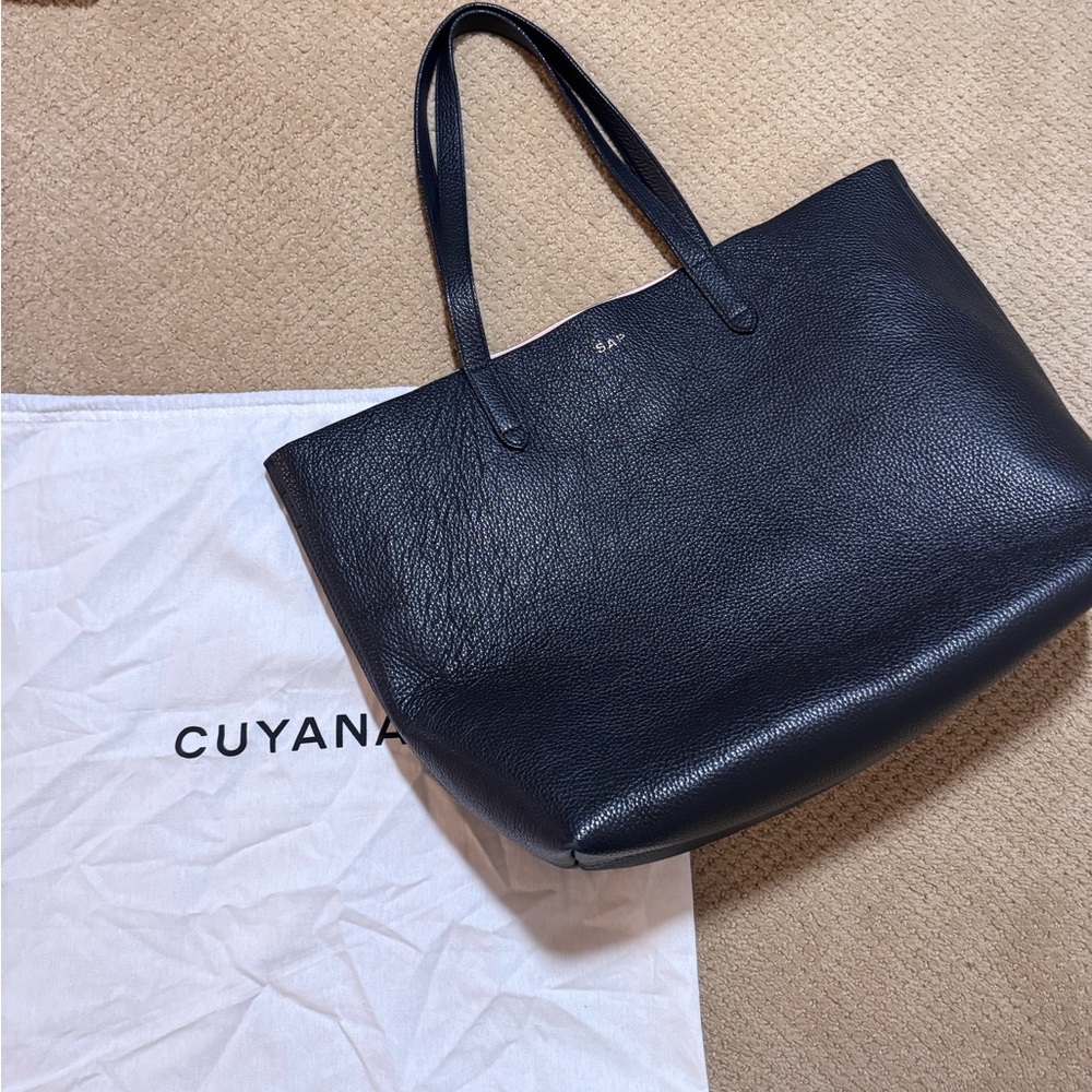 Cuyana Classic Structured Leather Tote